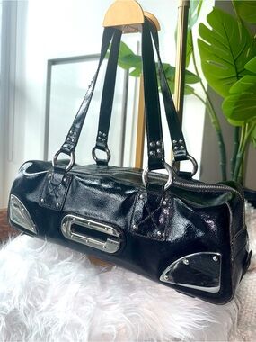 Vintage Guess CRUSH Black Patent Shoulder Bag Y2K Silver Hardware